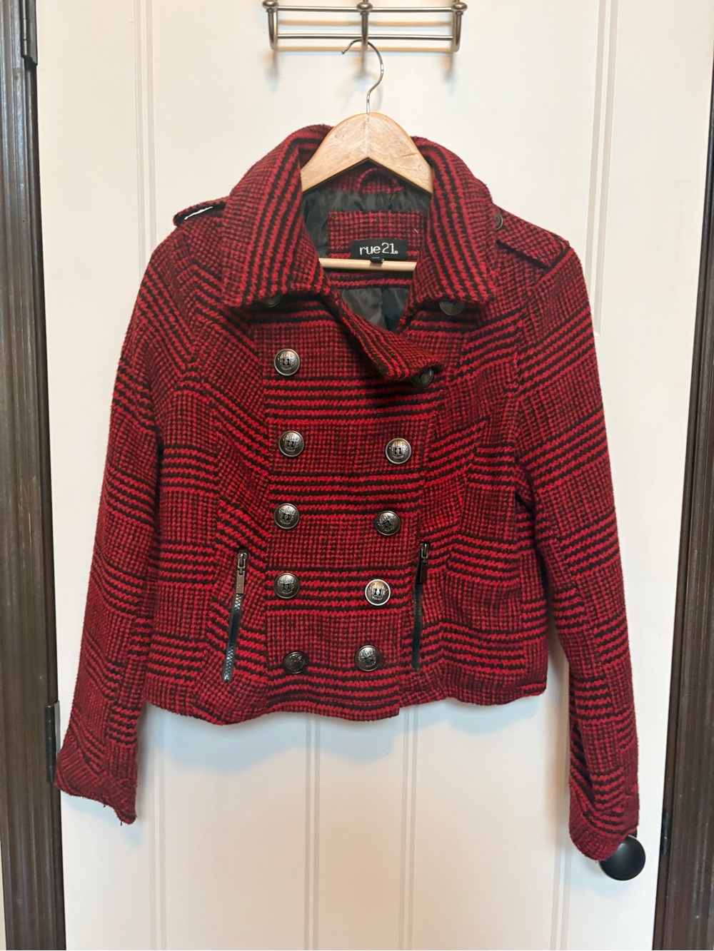 Edgy Academia Red & Black Plaid Crop Jacket Wide Collar Metallic Button sz Large